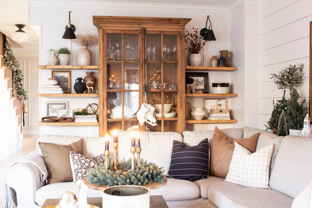 HML Holiday Living Room shelves horizontal full to show before house hushing