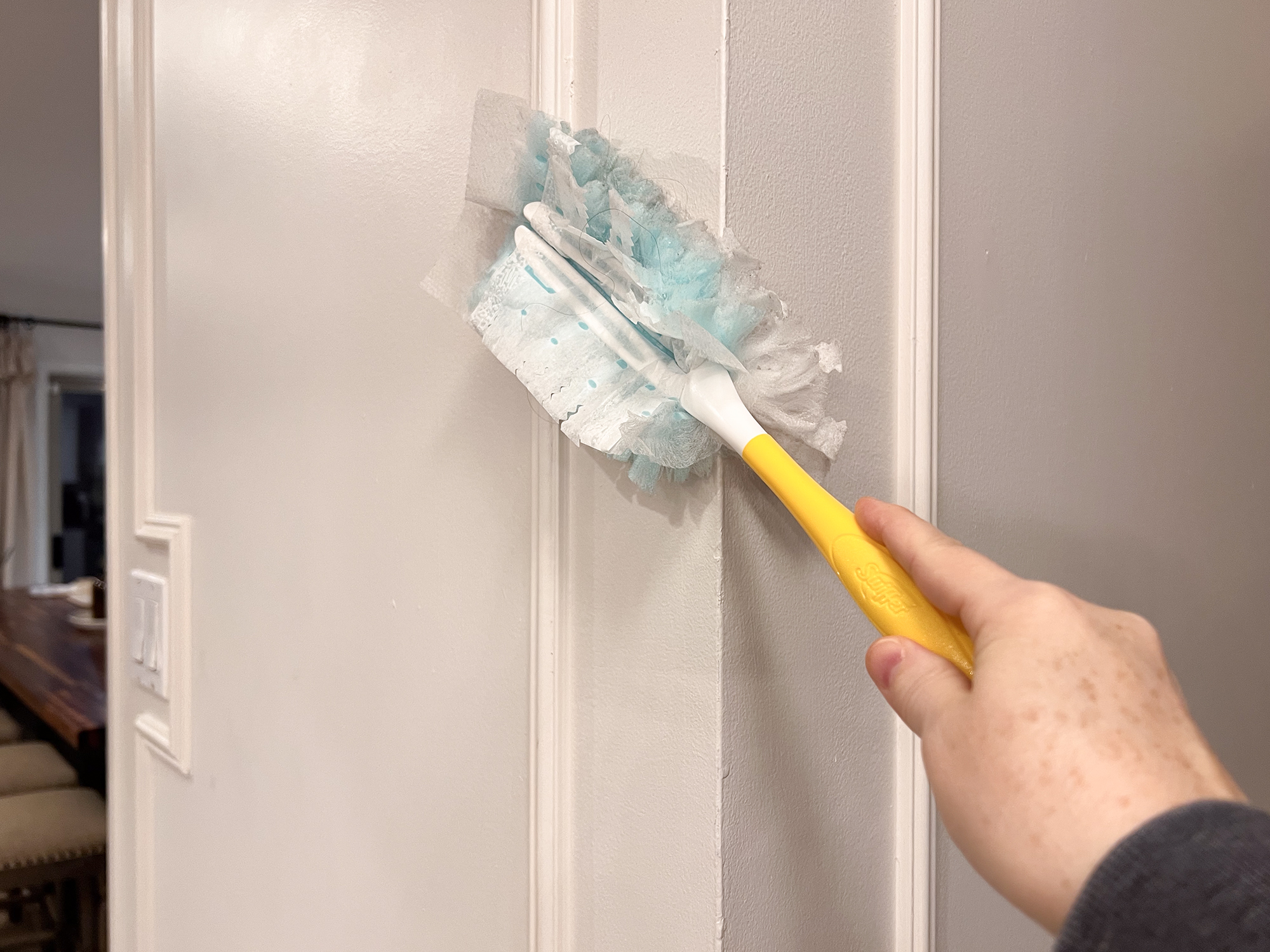 How to Clean White Walls and Keep Them Looking Fresh