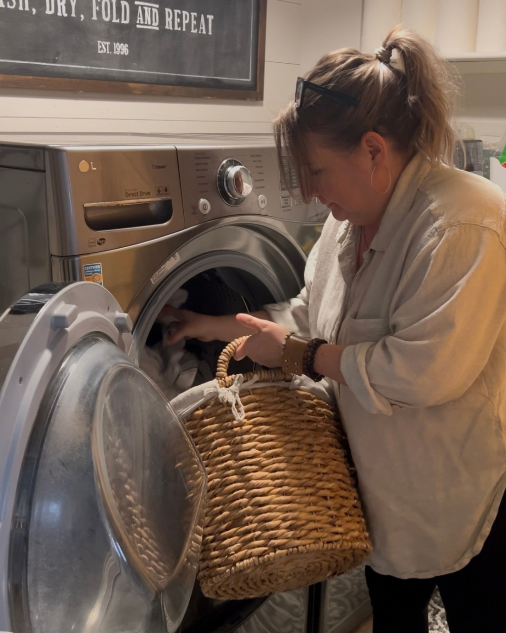 shannon putting things in the washer